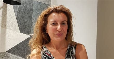 Una Persona, una Donna